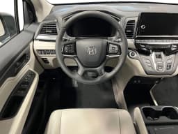 Honda Odyssey EX-L Auto 2026 — side view