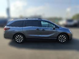 Honda Odyssey EX-L Auto 2026 — side view