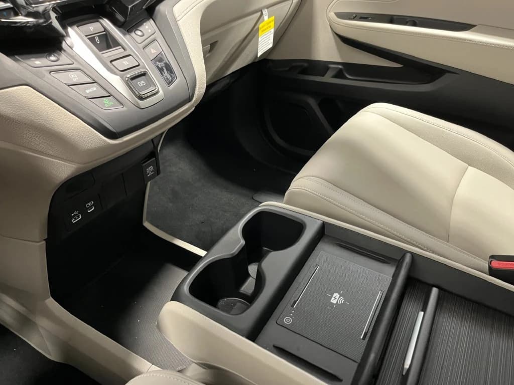 Honda Odyssey EX-L Auto 2027 — side view