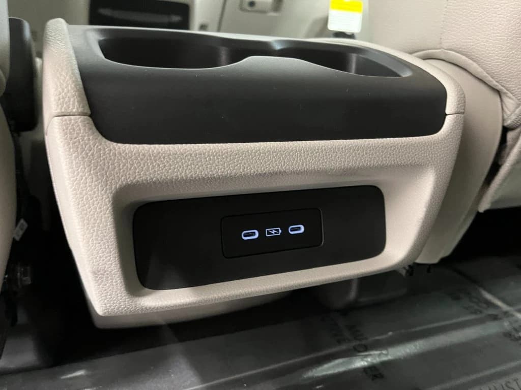 Honda Odyssey EX-L Auto 2027 — side view