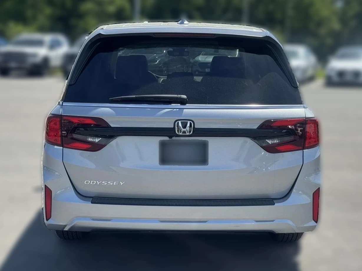 Honda Odyssey EX-L Auto 2026 — side view
