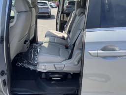 Honda Odyssey EX-L Auto 2026 — side view