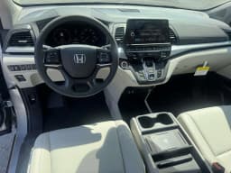 Honda Odyssey EX-L Auto 2026 — side view