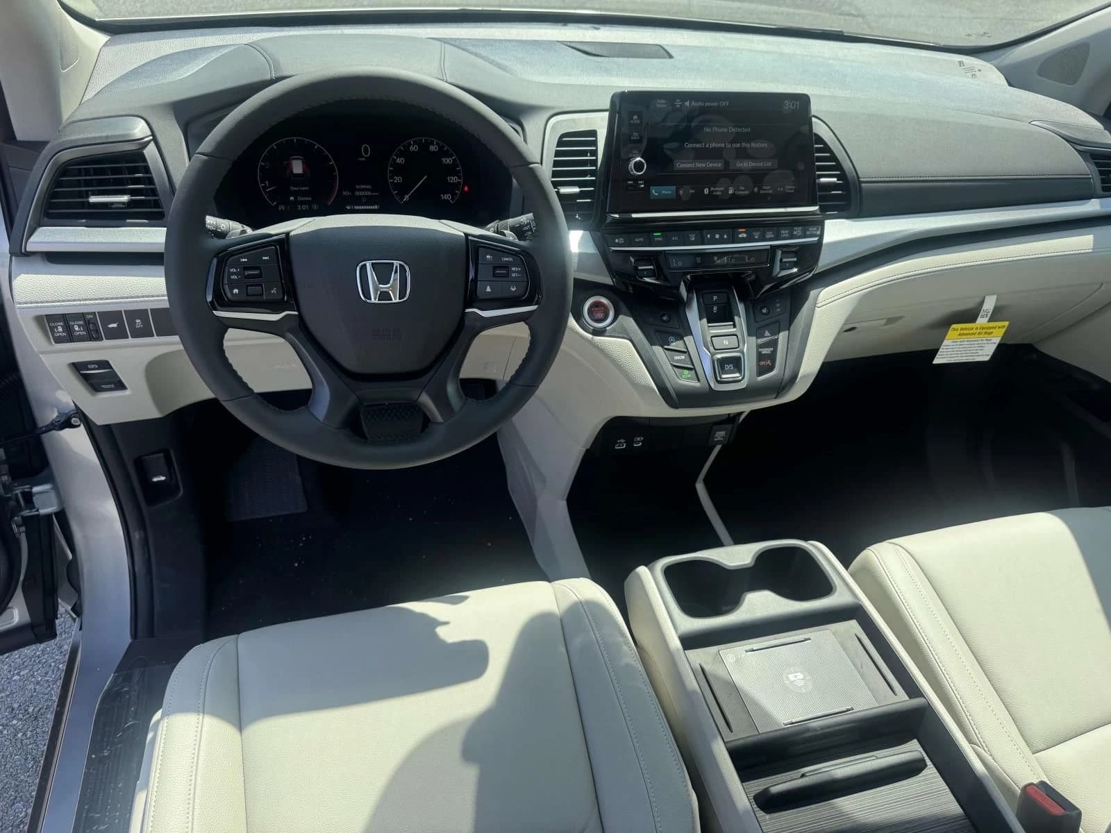 Honda Odyssey EX-L Auto 2026 — side view
