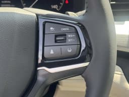 Honda Odyssey EX-L Auto 2026 — side view