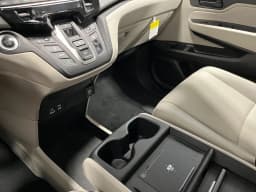 Honda Odyssey EX-L Auto 2026 — side view