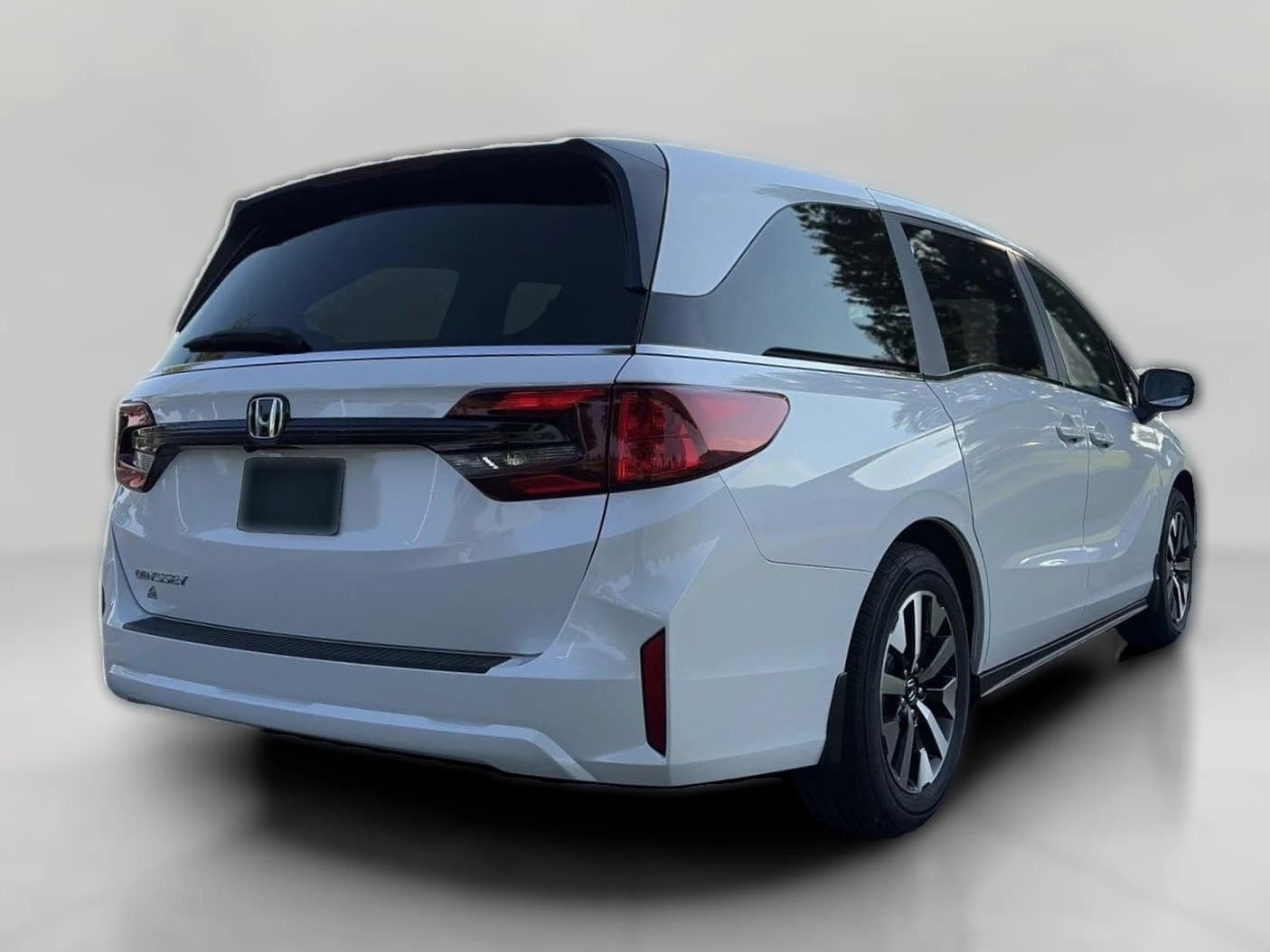 Honda Odyssey EX-L Auto 2026 — side view