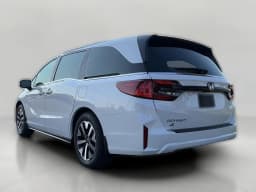 Honda Odyssey EX-L Auto 2026 — side view