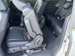 Honda Odyssey EX-L Auto 2026 — side view