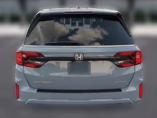 Honda Odyssey Sport-L Auto 2026 — side view