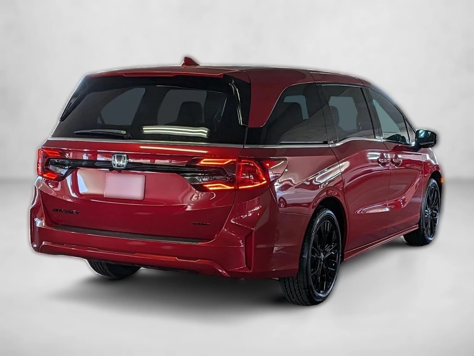 Honda Odyssey Sport-L Auto 2026 — side view