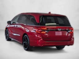 Honda Odyssey Sport-L Auto 2026 — side view