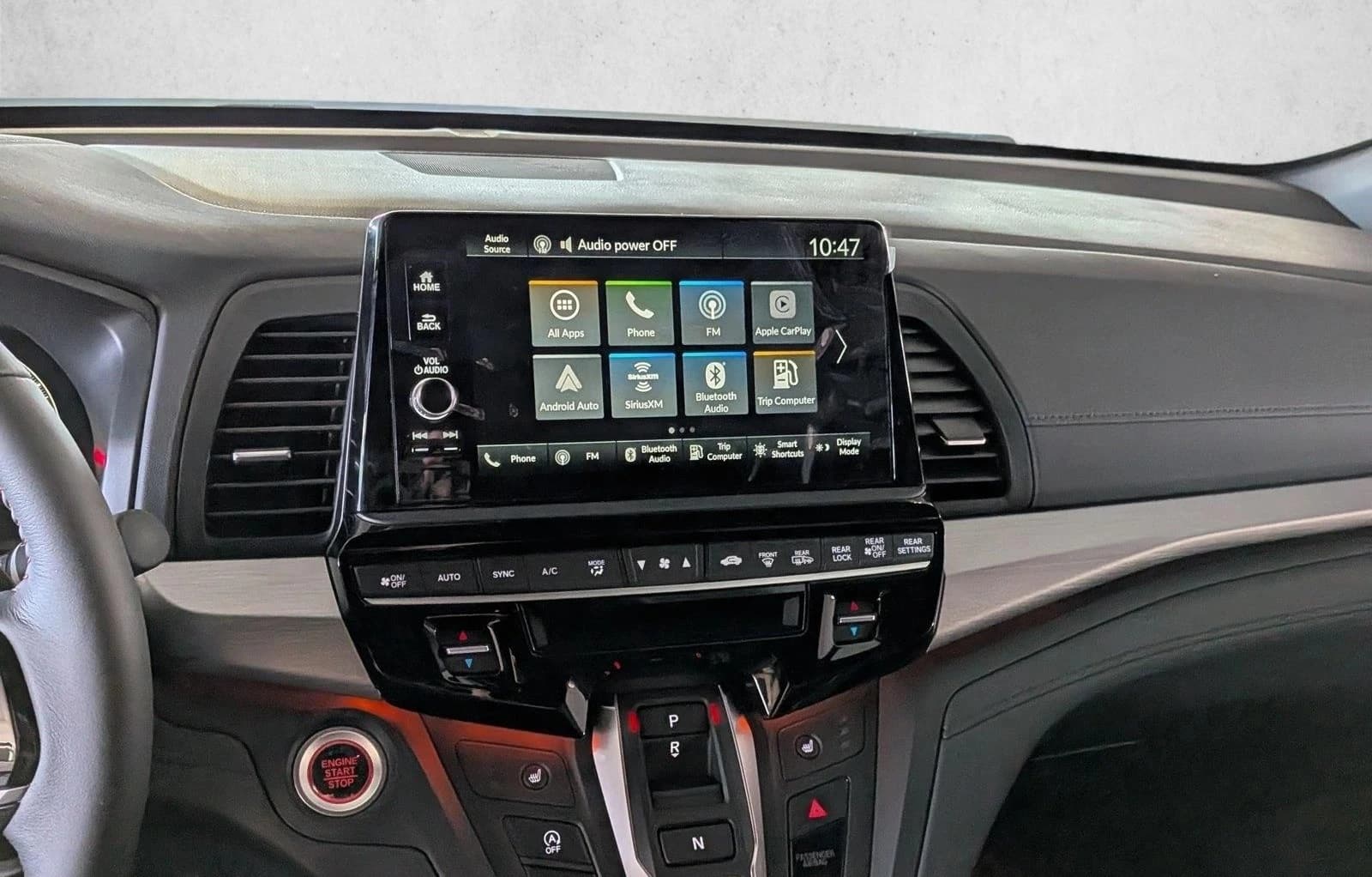 Honda Odyssey Sport-L Auto 2026 — side view