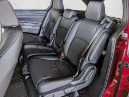 Honda Odyssey Sport-L Auto 2026 — side view