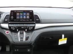 Honda Odyssey Sport-L Auto 2026 — side view