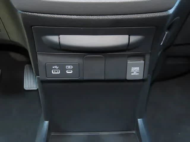 Honda Odyssey Sport-L Auto 2026 — side view