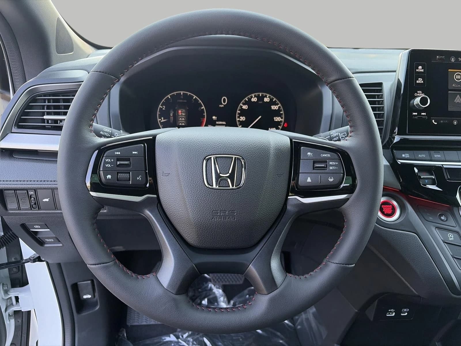 Honda Odyssey Sport-L Auto 2026 — side view