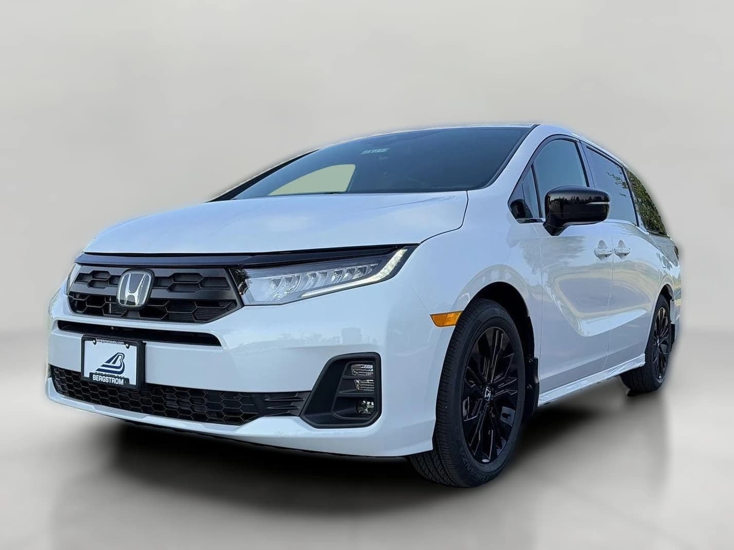 Honda Odyssey Sport-L Auto 2026 — side view