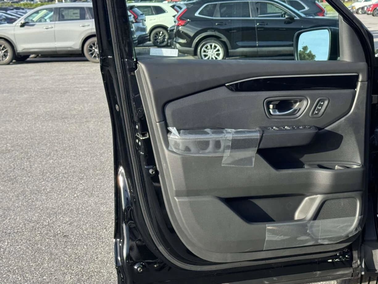 Honda Passport RTL AWD 2026 — side view