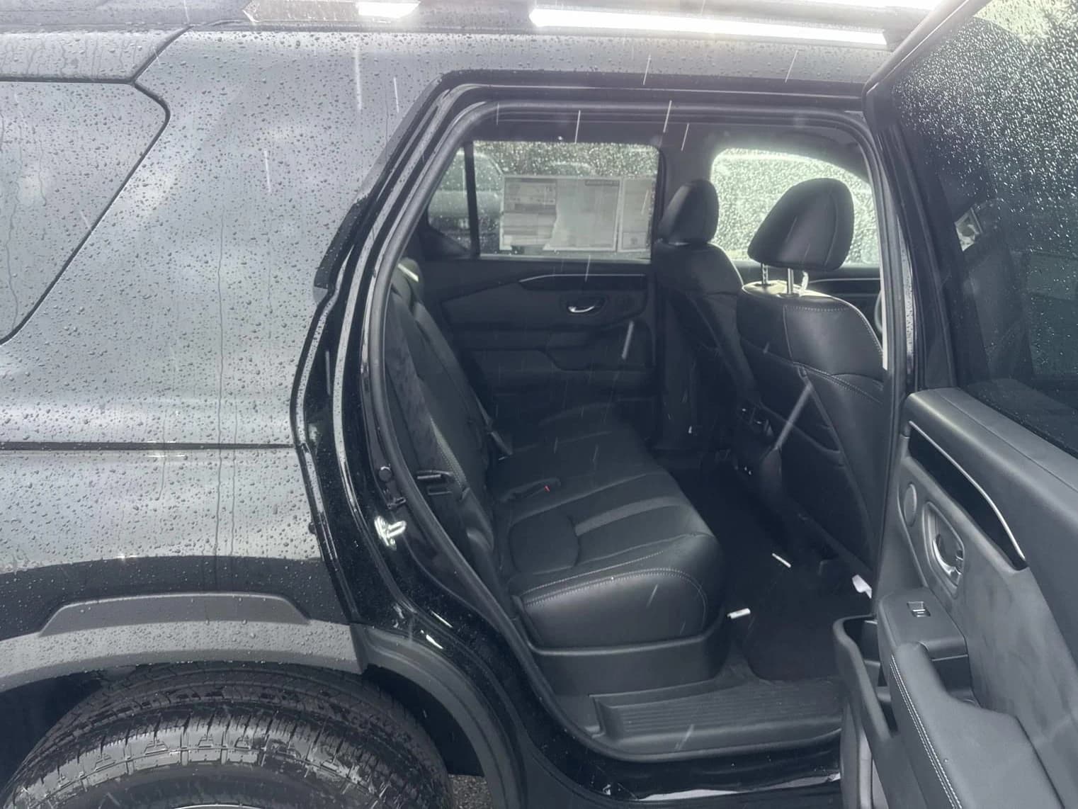 Honda Passport RTL AWD 2026 — side view