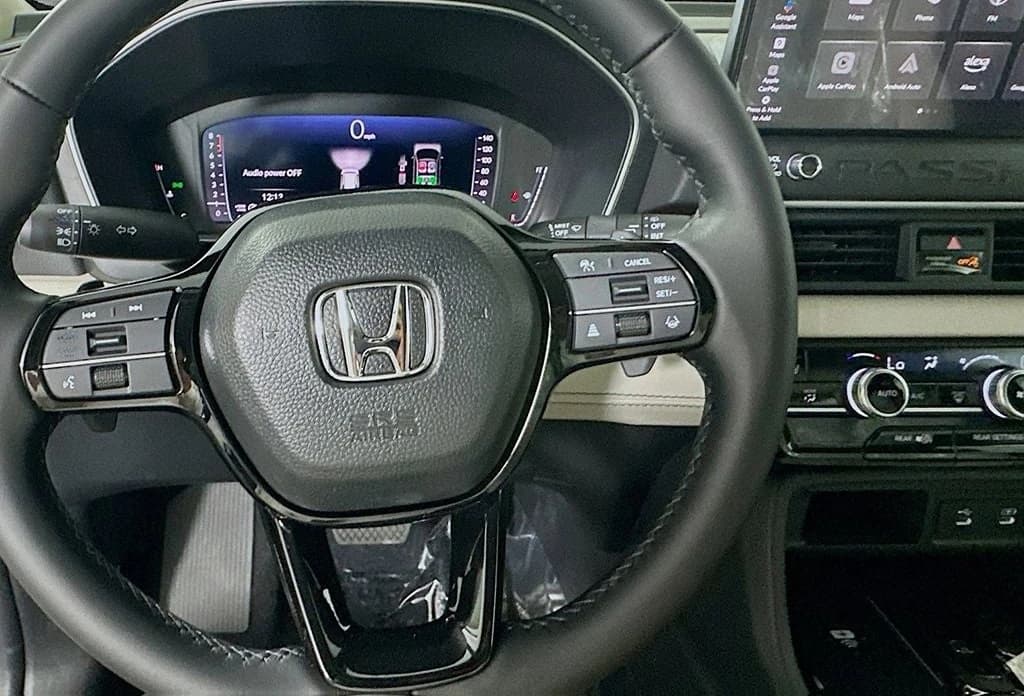 Honda Passport RTL AWD 2026 — side view
