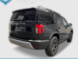 Honda Passport RTL AWD 2026 — side view