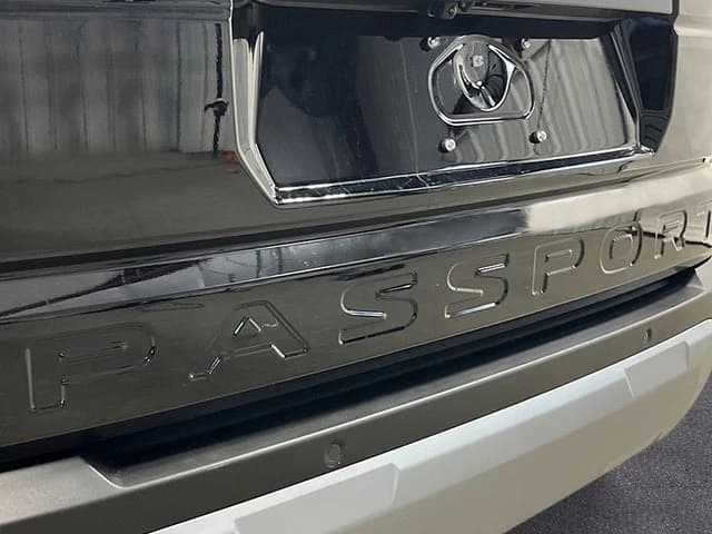 Honda Passport RTL AWD 2026 — side view