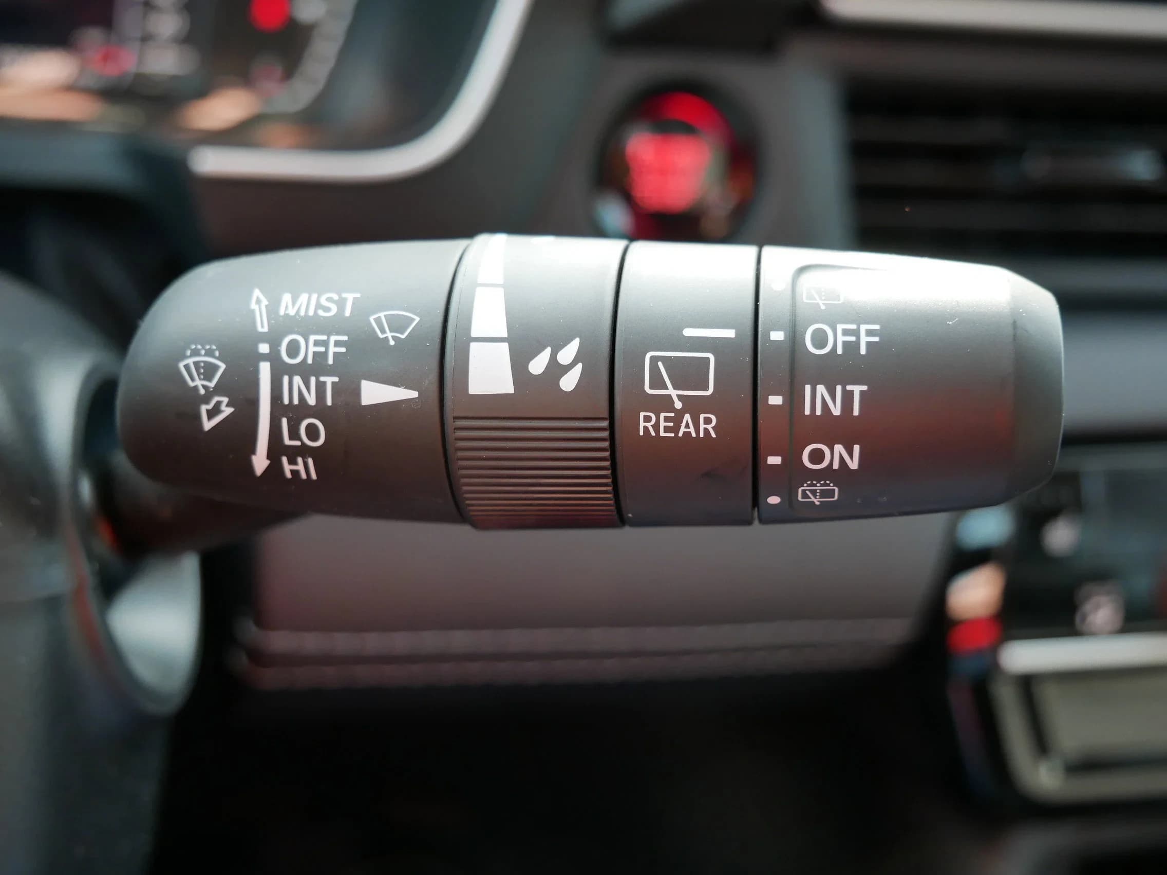 Honda Passport RTL AWD 2026 — side view