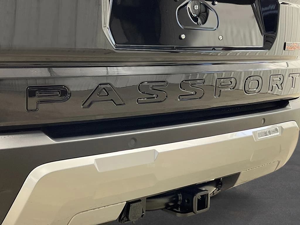 Honda Passport TrailSport Elite Blackout AWD 2026 — side view