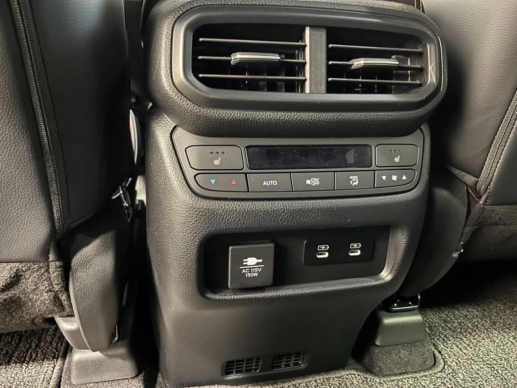 Honda Passport TrailSport Elite Blackout AWD 2026 — side view