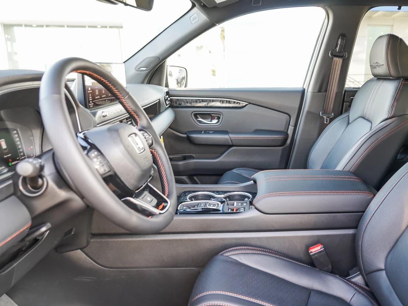Honda Passport TrailSport Elite AWD 2026 — side view