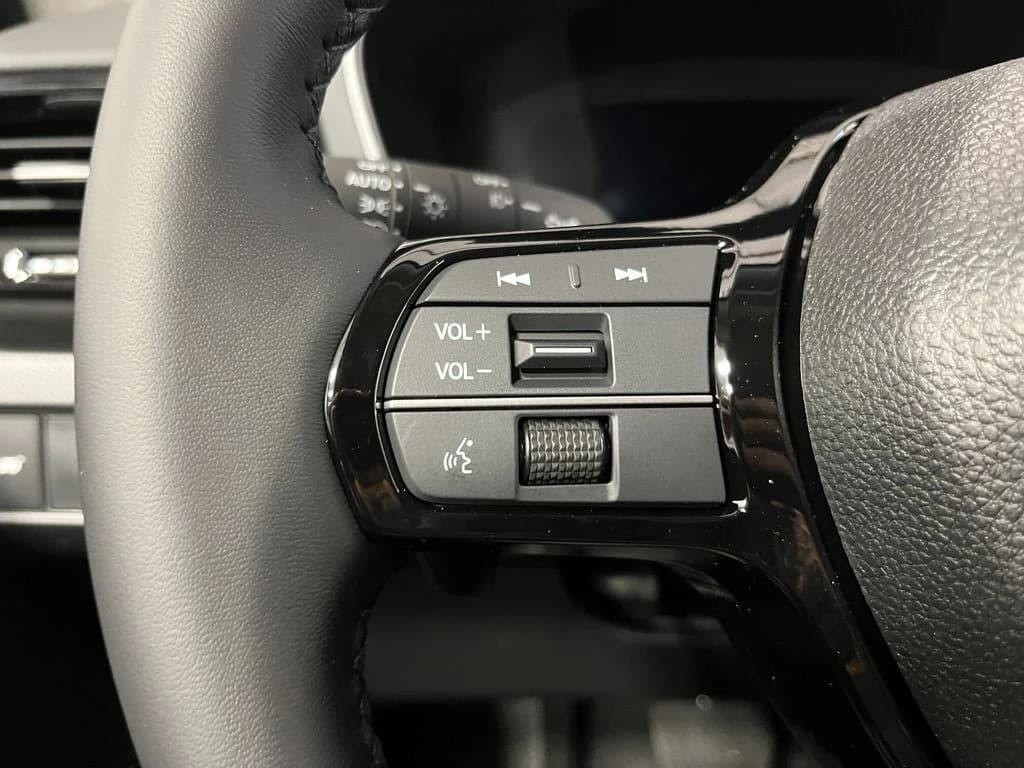 Honda Pilot EX-L AWD 2026 — side view
