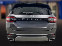 Honda Pilot EX-L AWD 2026 — side view