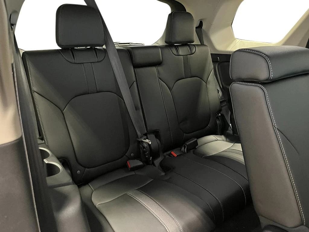 Honda Pilot EX-L AWD 2026 — side view