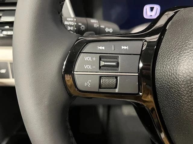 Honda Pilot EX-L AWD 2026 — side view