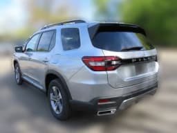 Honda Pilot EX-L AWD 2026 — side view