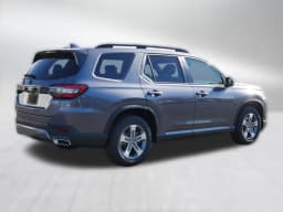 Honda Pilot EX-L AWD 2026 — side view