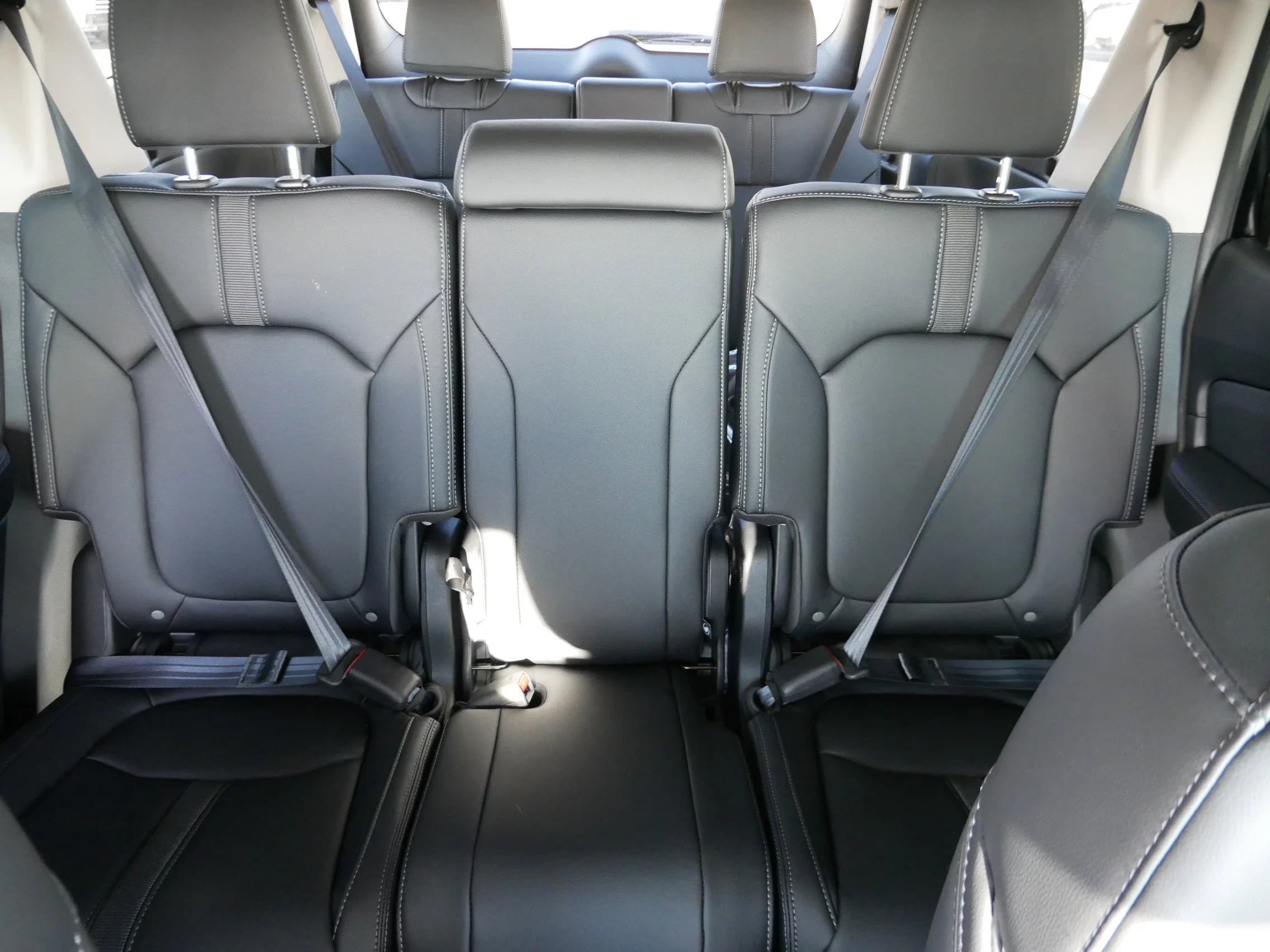 Honda Pilot EX-L AWD 2026 — side view