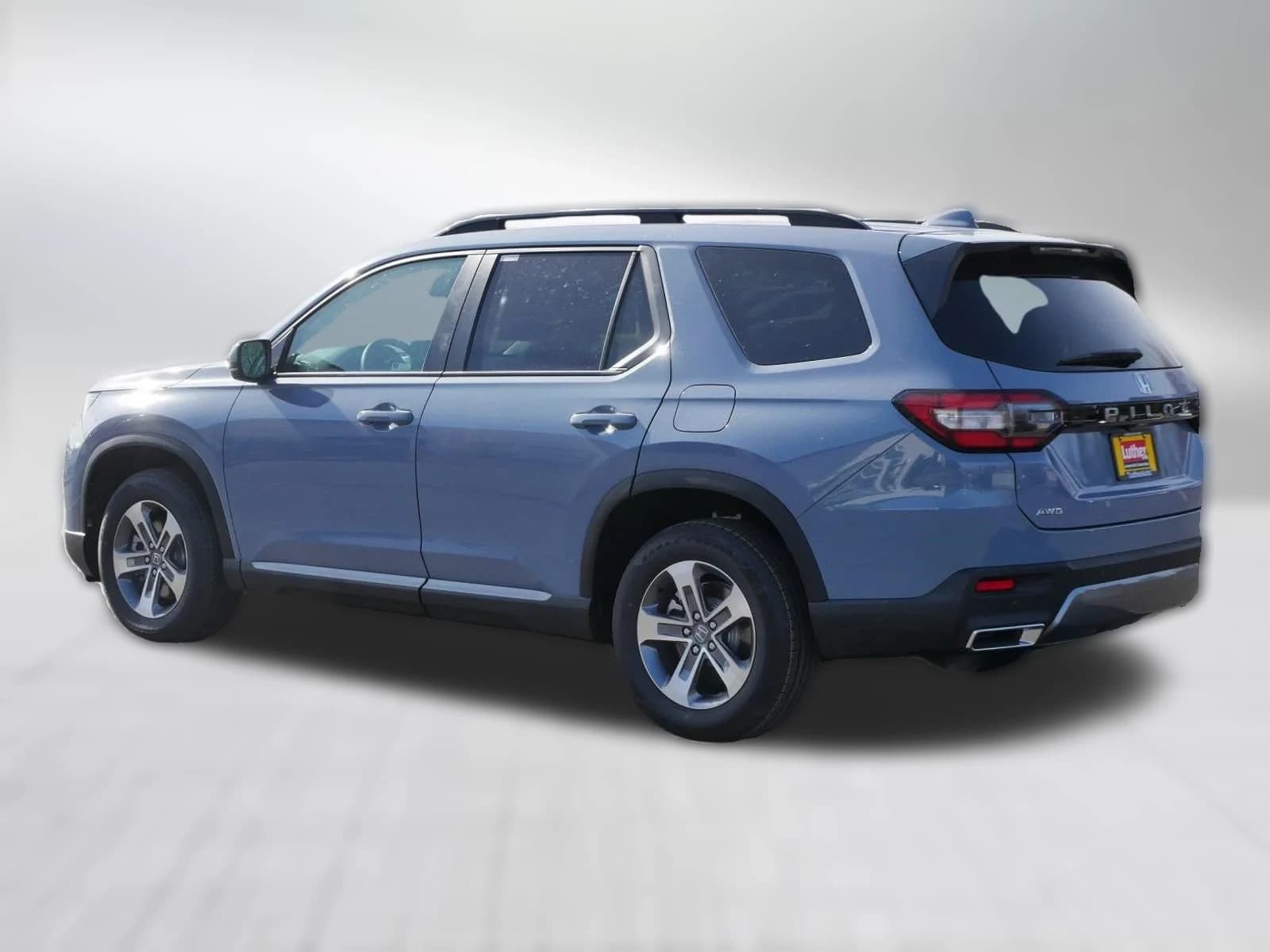 Honda Pilot EX-L AWD 2026 — side view