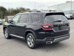 Honda Pilot EX-L AWD 2026 — side view