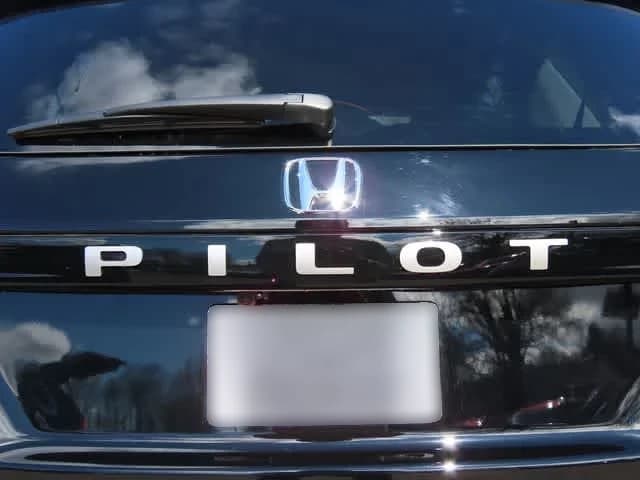 Honda Pilot EX-L AWD 2026 — side view