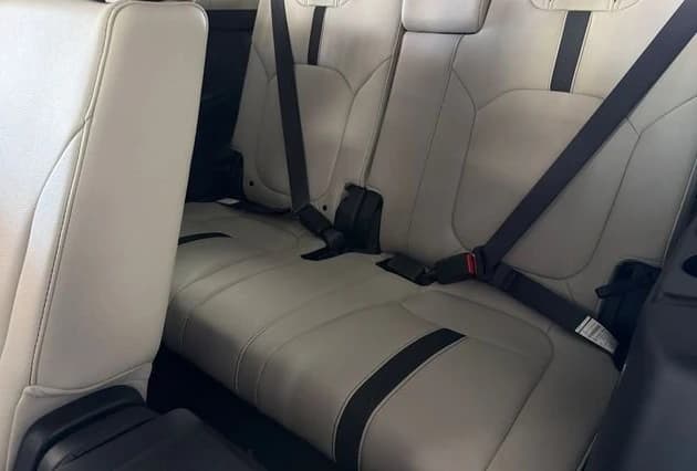Honda Pilot EX-L AWD 2026 — side view