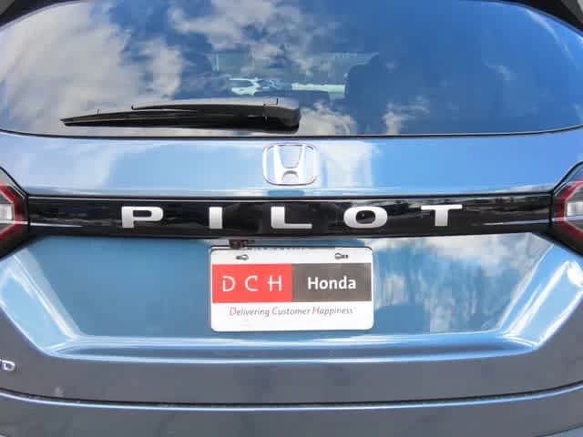 Honda Pilot EX-L AWD 2026 — side view