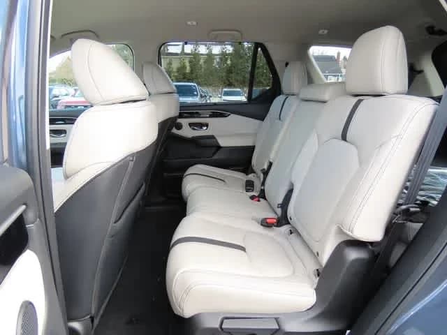 Honda Pilot EX-L AWD 2026 — side view