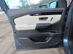 Honda Pilot EX-L AWD 2026 — side view