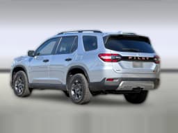 Honda Pilot TrailSport AWD 2026 — side view