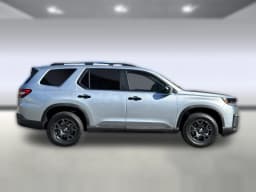 Honda Pilot TrailSport AWD 2026 — side view