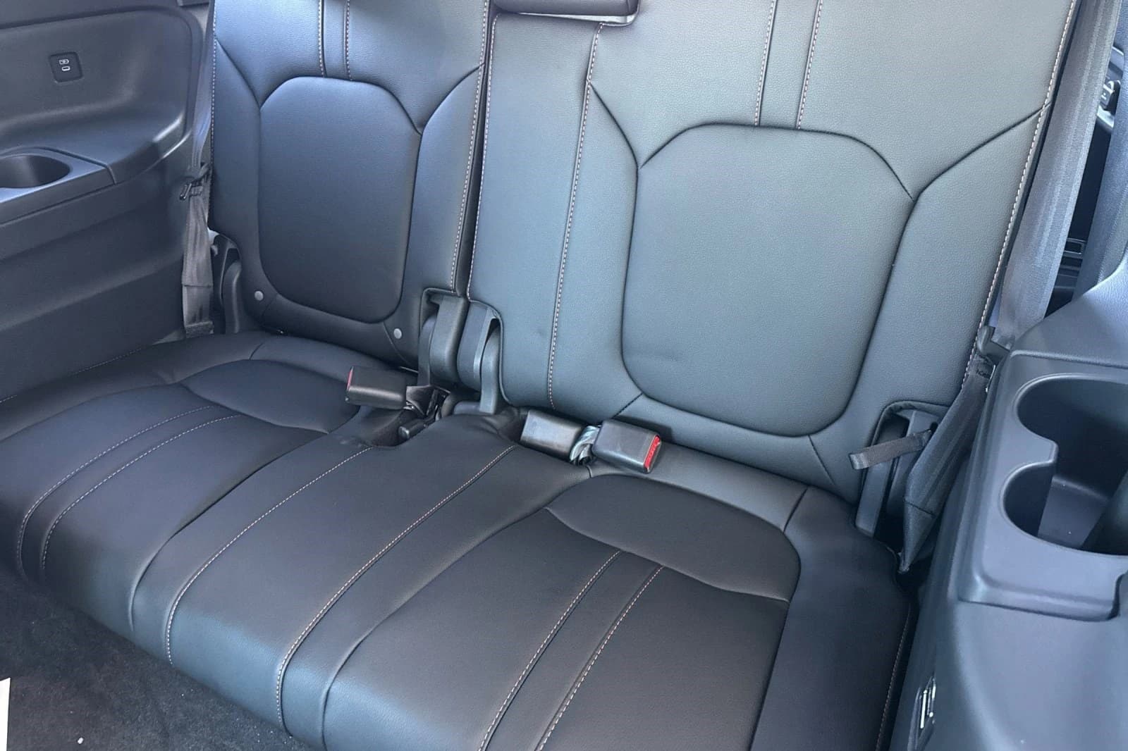 Honda Pilot TrailSport AWD 2026 — side view