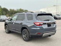 Honda Pilot TrailSport AWD 2026 — side view
