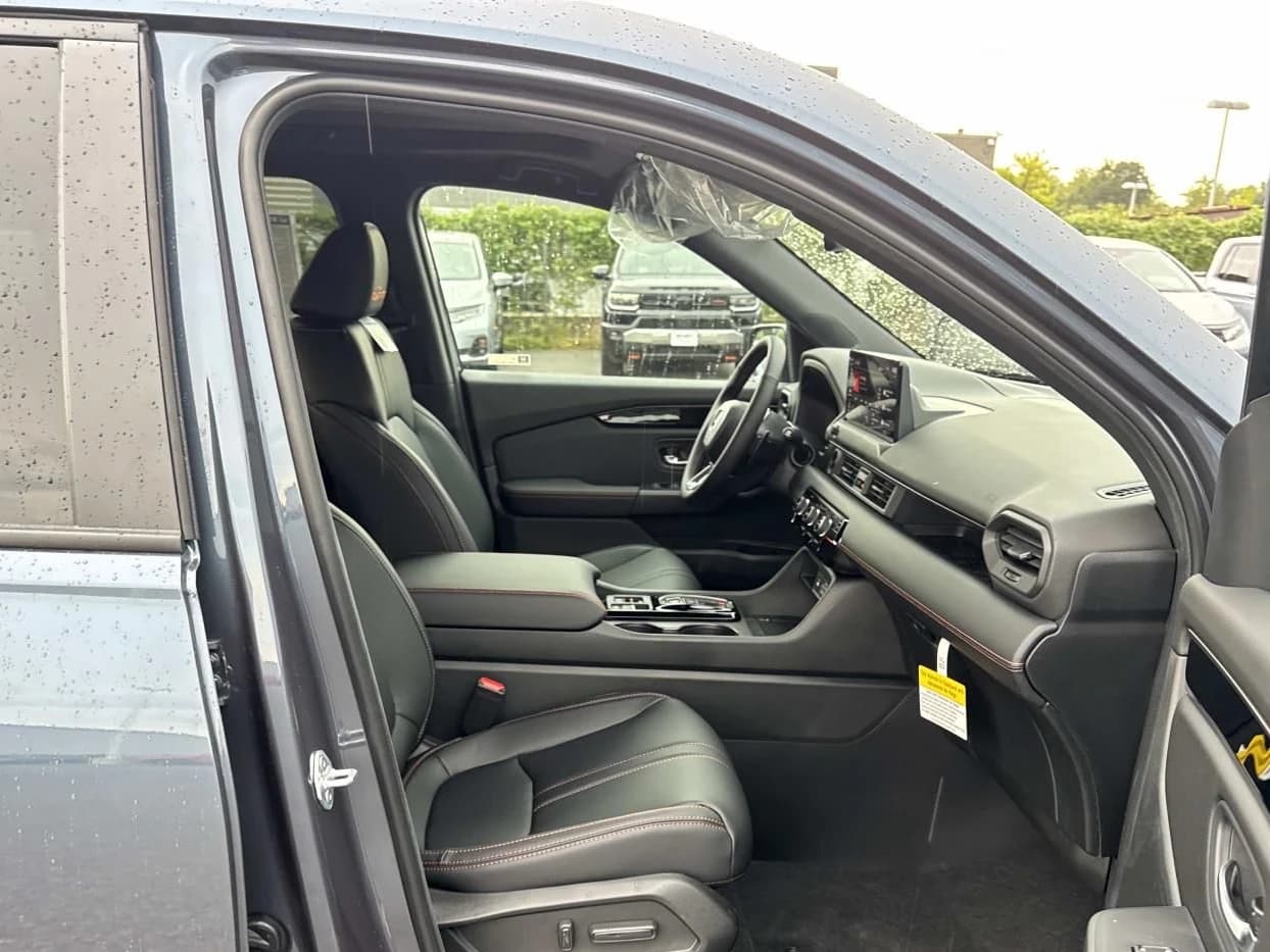 Honda Pilot TrailSport AWD 2026 — side view